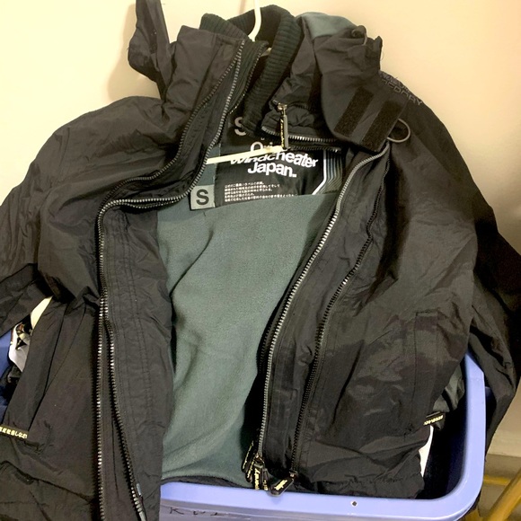 BLACK SUPERDRY JACKET - Picture 1 of 2